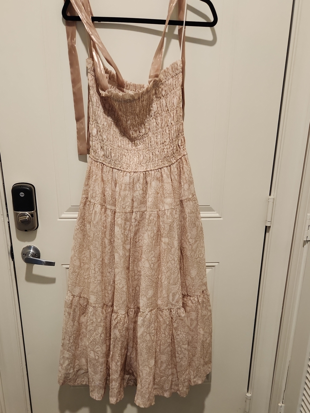 En Saison Blush Floral Smocked Tiered Maxi Dress - Large